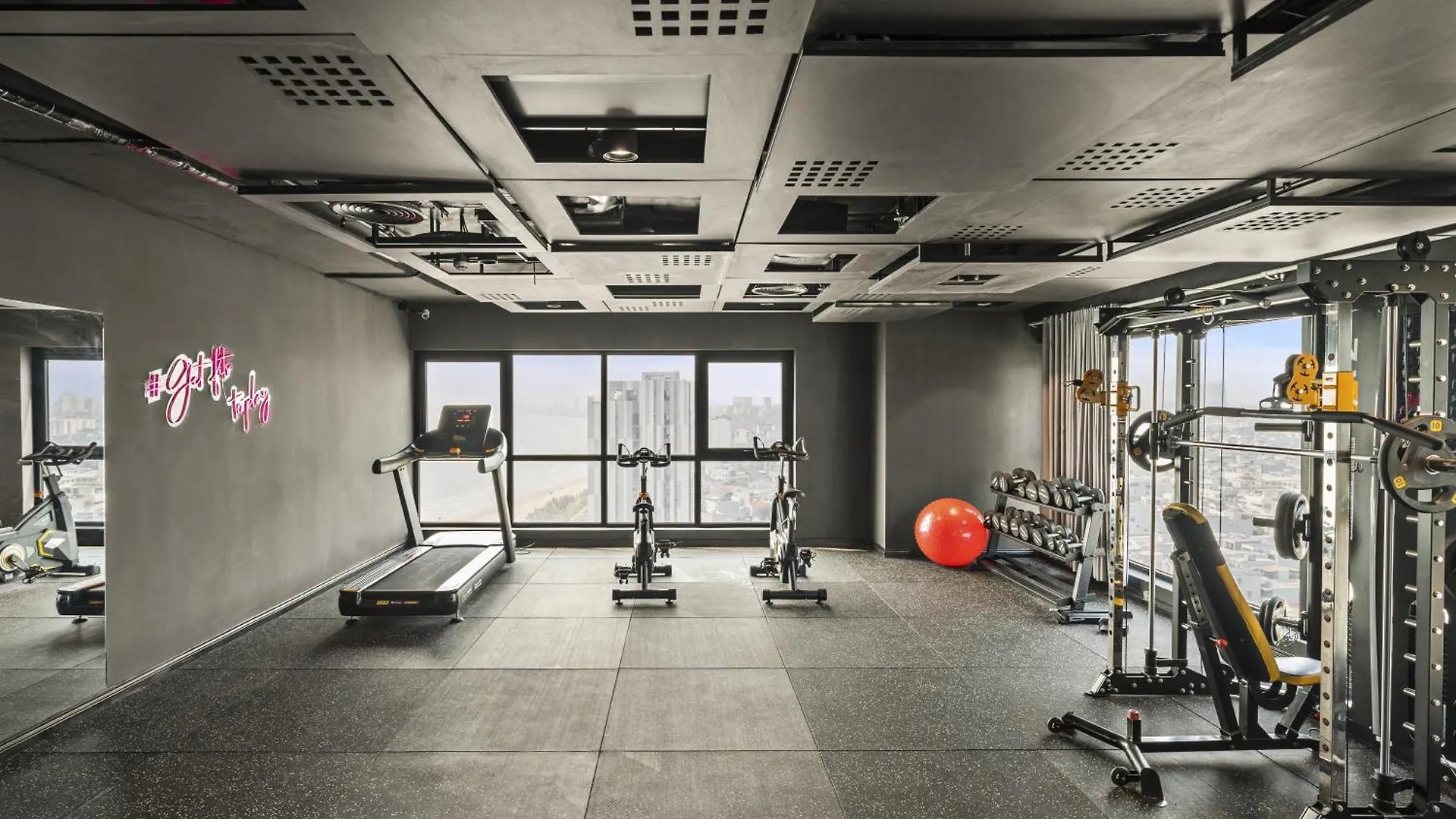 The Code Hotel & Spa Da Nang 4*,